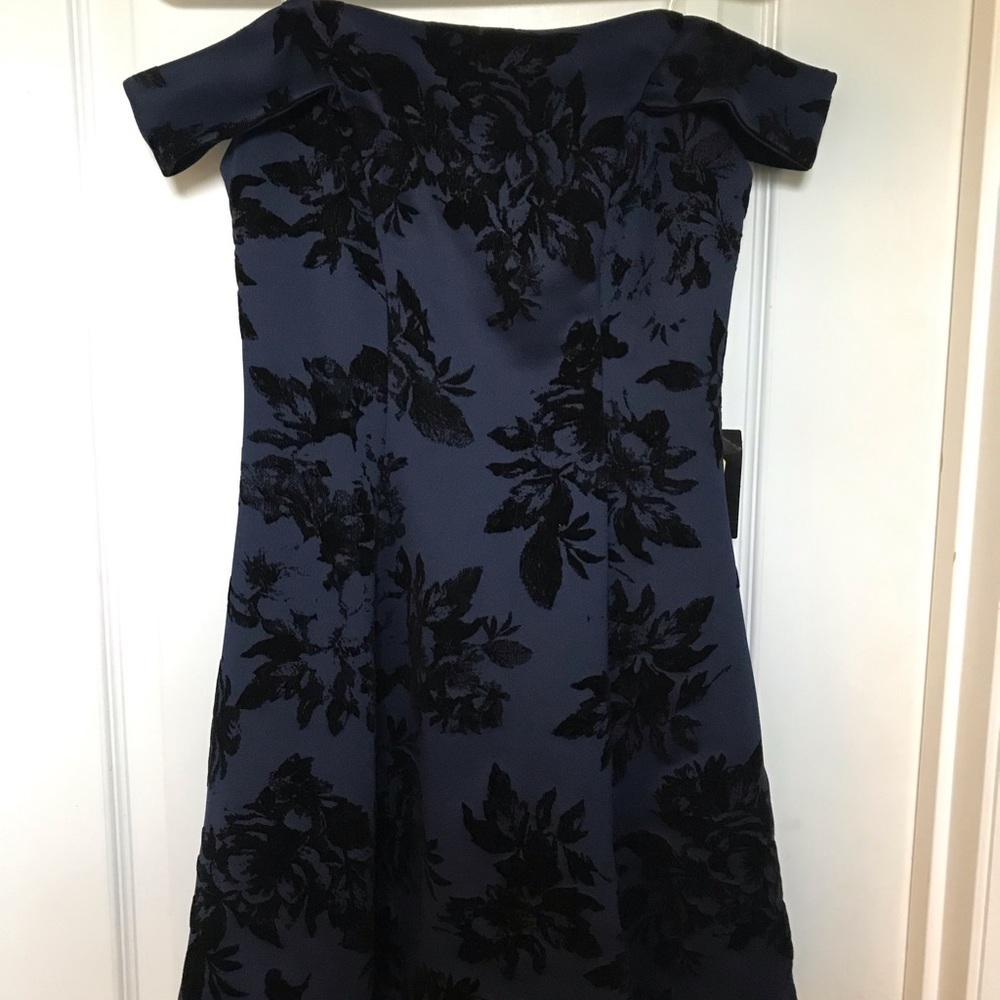 Off the shoulder cocktail dress size 3